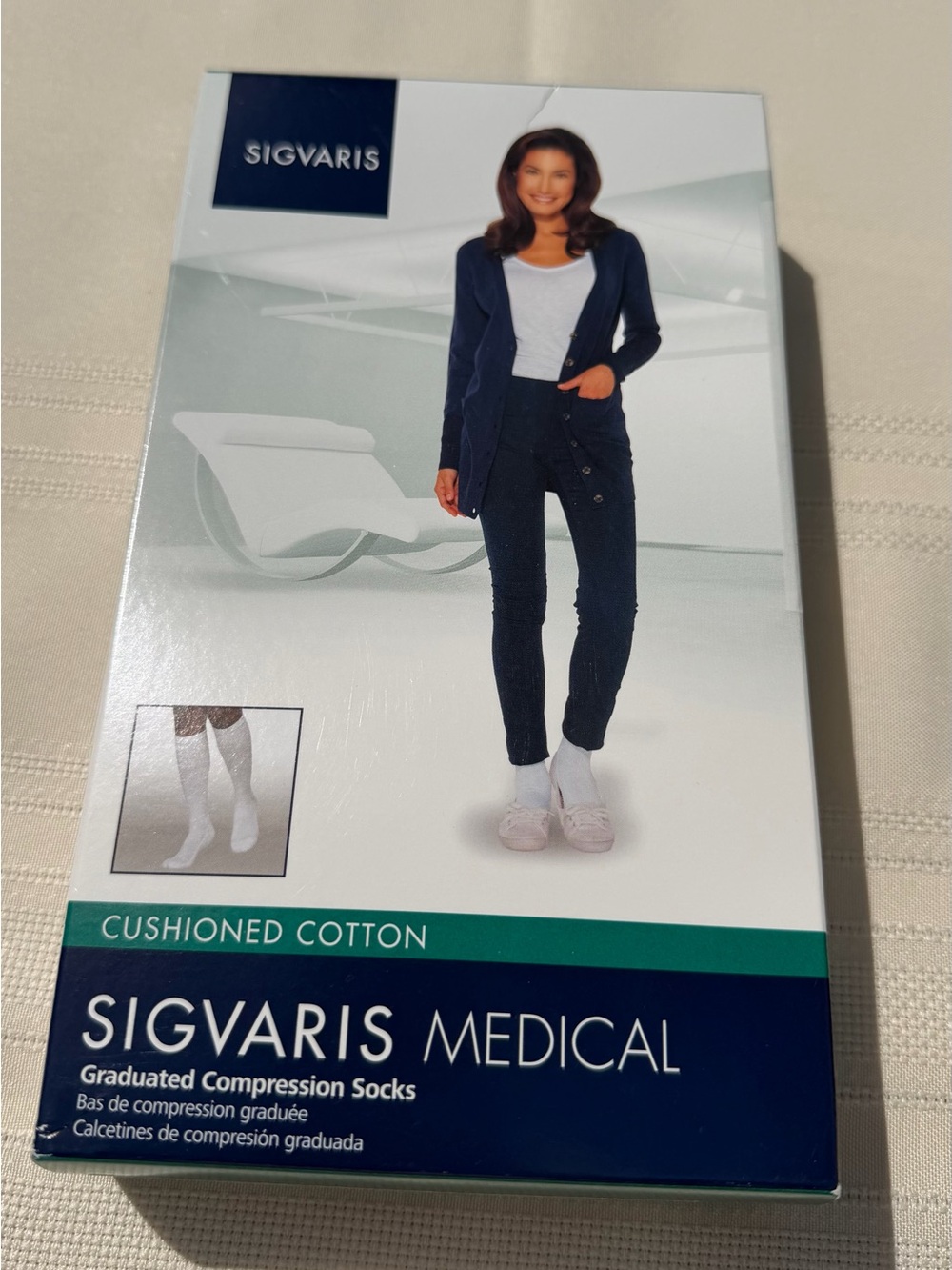 Sigvaris 362 Cushioned Cotton Compression Socks 20-30 mmHg White MS NIB